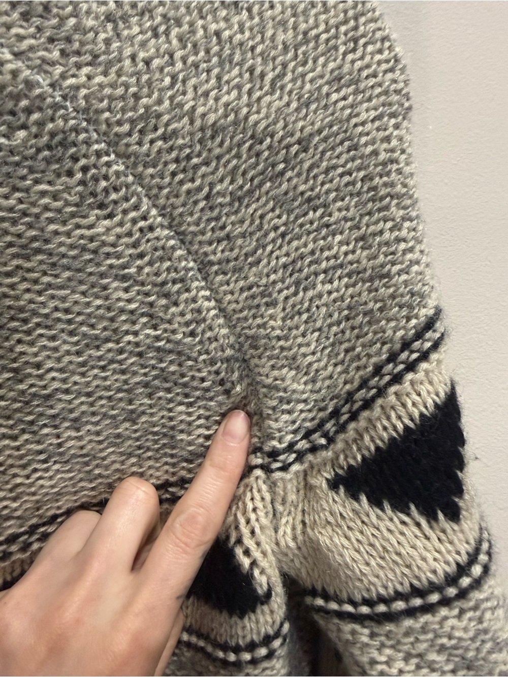 TNA Chunky Knit Sweater in Beige & Black Medium Lambswool - Picture 4 of 9